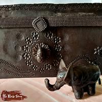 Cakerbuddies Pottery Theme Collab: The Terracotta Trunk