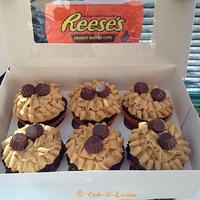 Reeses peanut butter Cupcakes