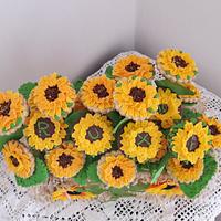 Sun flower cookies with royal icing 
