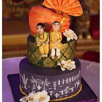 Adorable & Unique Cake Topper You'd Want for your Wedding Cake! |  WeddingBazaar