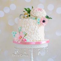 Bas relief Engagement cake 