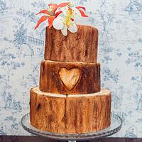 TRUNK WEDDING CAKE