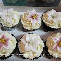 Oriental Lily cupcakes
