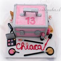 Makeup Case Cake 