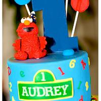 Sesame Street 1st birthday cupcake tower