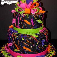 Paint Splatter - cake by Sugar Sweet Cakes - CakesDecor