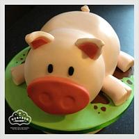3D Piggy Birthday Cake