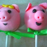 Pig cupcake and cake pops