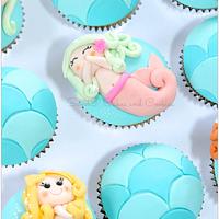 Giggling Mermaid Cupcakes