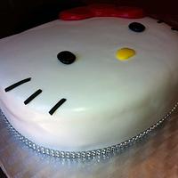 Hello Kitty Cake 