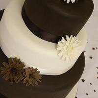 Brown and Ivory Gerbera Wedding Cake