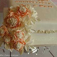 Apricot and Pearls Cake 