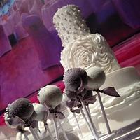 Ruffels Wedding Cake and cake pops 