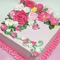 Flowers whipping cream cake 