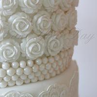 White Roses and Pearls Wedding Cake 