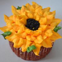 floral buttercream cupcakes 