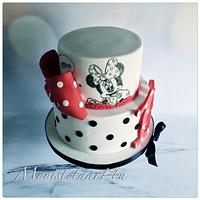Minnie Mouse cake...