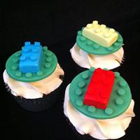 lego cupcakes