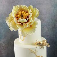 Bees weddingcake