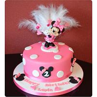 Minnie Mouse with keepsake topper!