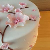 cake with gumpaste flowers