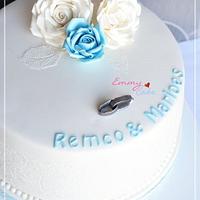 brides cake with edible lace