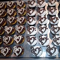 Bass Clef and Treble Clef Heart Cupcakes