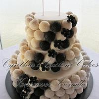 Cake balls wedding cake