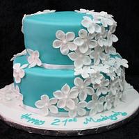 Cake in blue and white