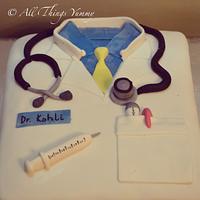 The doctor coat cake 