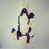 black and yellow wedding cake.