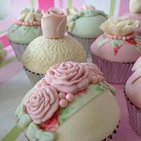 Romantic Vintage Cupcakes