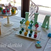 Sweet table with baloons