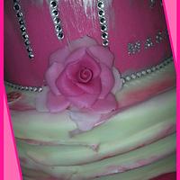 ruffle rose wedding cake by Barbara Buceti BB MoDe To Play