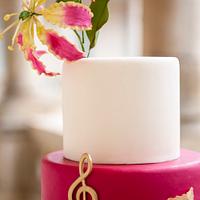 Musical wedding cake