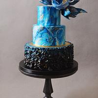 Lapis Lazuli Wedding Cake - cake by Nasa Mala Zavrzlama - CakesDecor