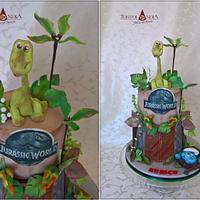 Dino cake & Jurassic World