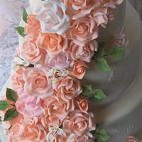 Peach rose wedding cake