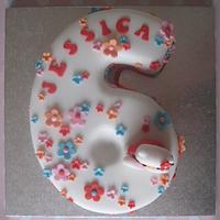 Hello Kitty no 6 birthday cake & cupcakes