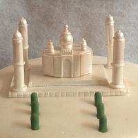 Taj Mahal..A Buddha?? On a Cake?? Eeek :-)