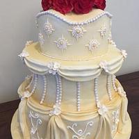Spectacular wedding cake
