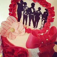 One Direction birthday with wafer flowers and handpainted silhouette