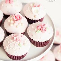 Pretty in Pink Cupcakes