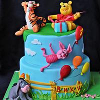 Winnie the Pooh birthday cake - cake by Savenko Sugar Art - CakesDecor