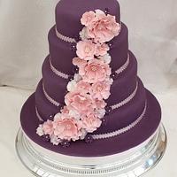 Purple & Pink ruffle Rose and Sweet pea Wedding cake