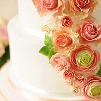 Peach & Mint Floral Cake