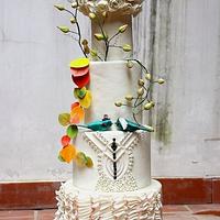 HOLIDAY WEDDING CAKE