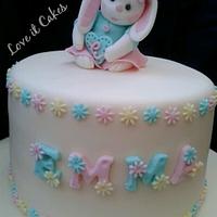 Pretty Emma bunny cake