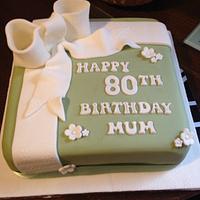 Birthday bow cake