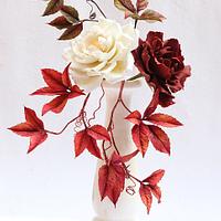 Open Roses and Autumn leaves ! 